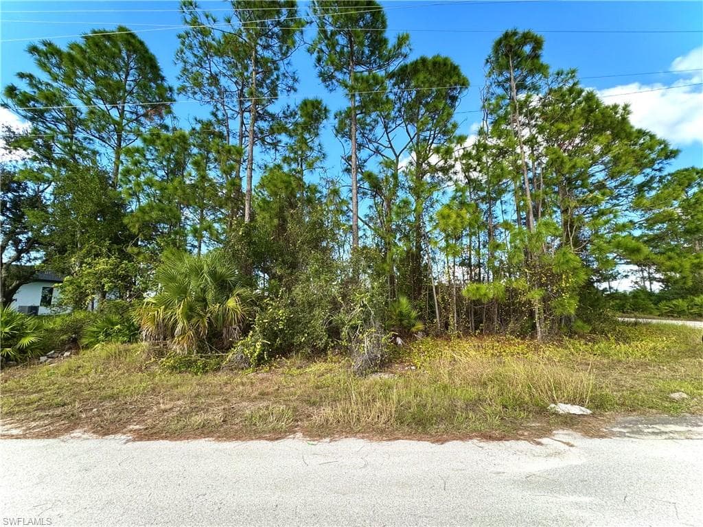 500 W 18th ST LEHIGH ACRES, FL 33972