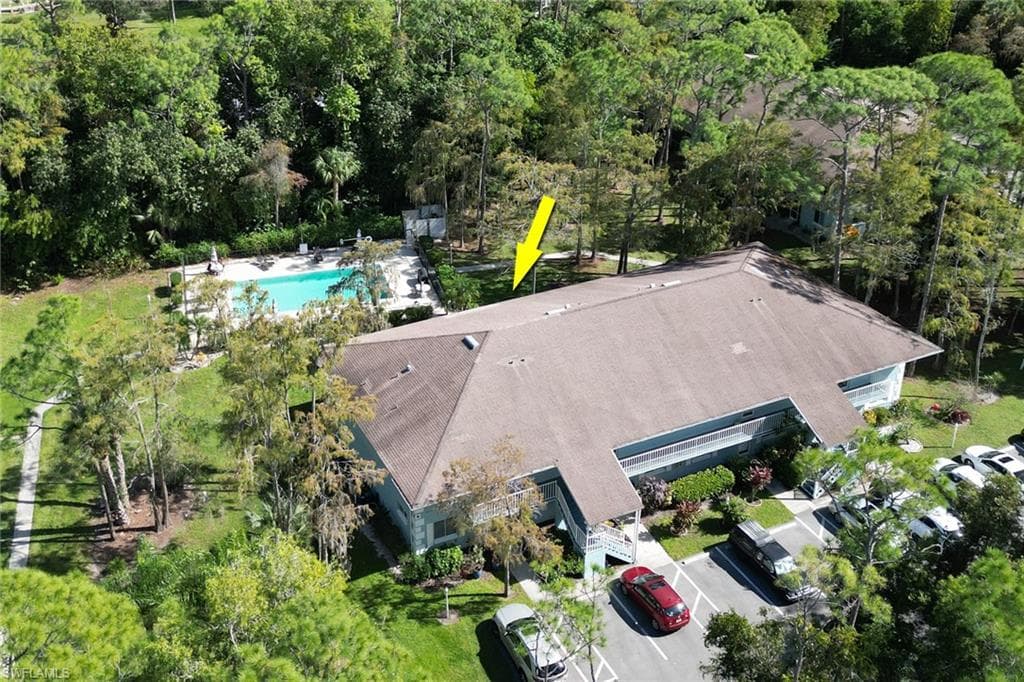 5675 Whitaker RD B-101 NAPLES, FL 34112