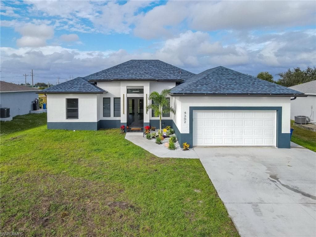 4302 26th ST SW LEHIGH ACRES, FL 33976