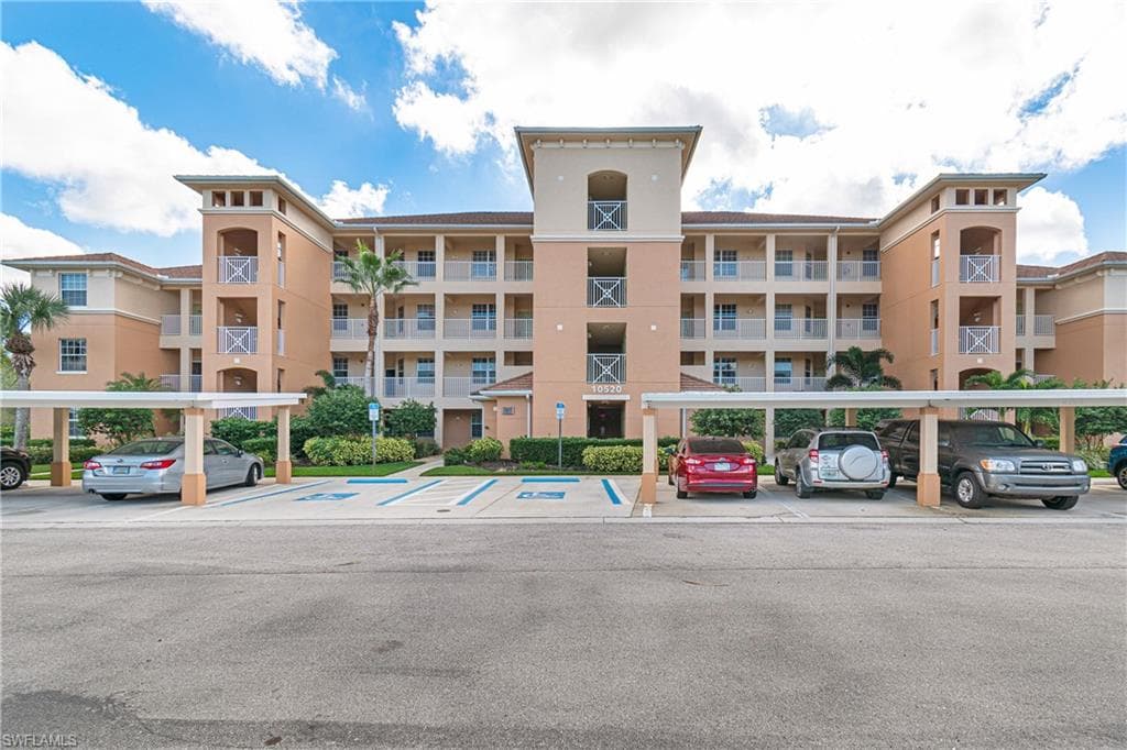 10520 Amiata WAY 302 FORT MYERS, FL 33913