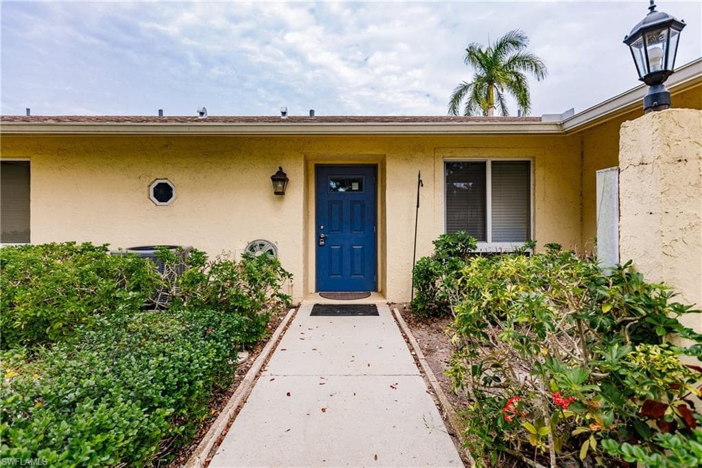 43 Glades BLVD 1512 NAPLES, FL 34112