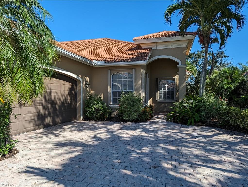 5836 Paradise CIR 2-38 NAPLES, FL 34110