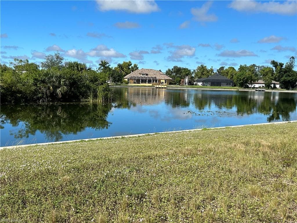 206 NE 23rd AVE CAPE CORAL, FL 33909
