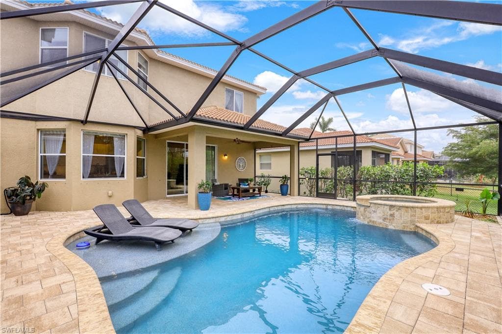 8598 Sumner AVE FORT MYERS, FL 33908