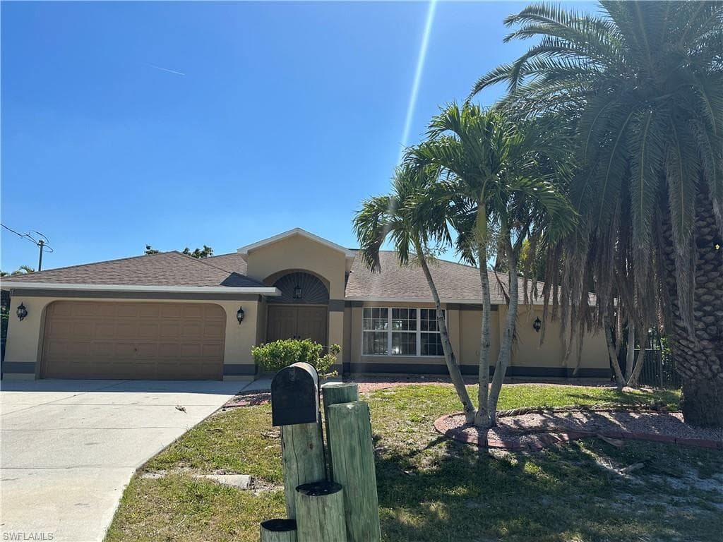 3021 SE Santa Barbara PL CAPE CORAL, FL 33904
