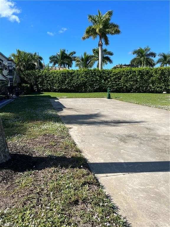 13601 Snapper LN NAPLES, FL 34114