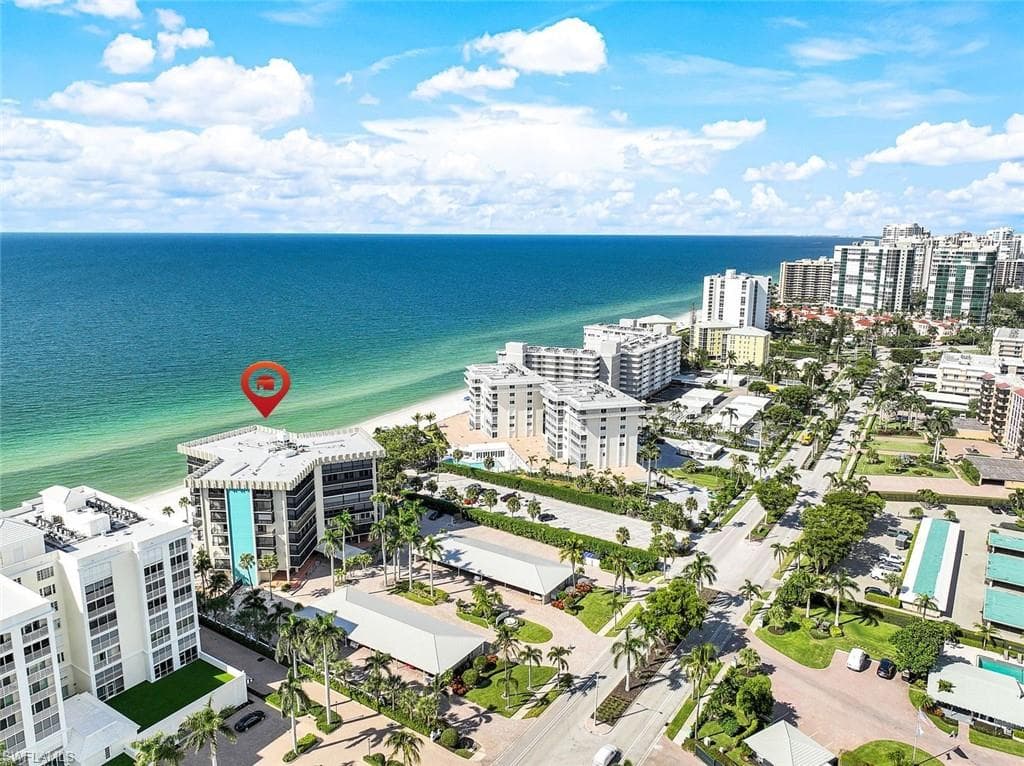3399 Gulf Shore BLVD N 607 NAPLES, FL 34103