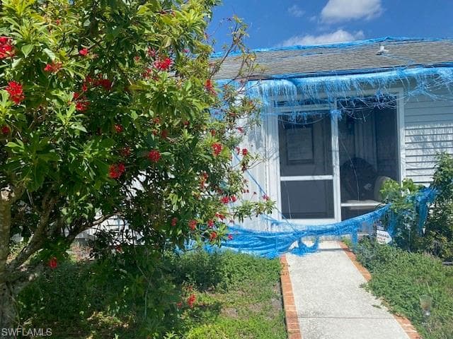 3215 SW 1st PL CAPE CORAL, FL 33914