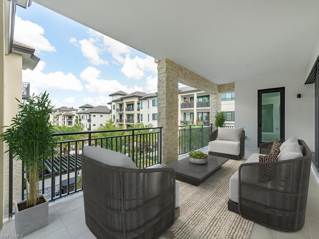 1130 3RD AVE S 408 NAPLES, FL 34102