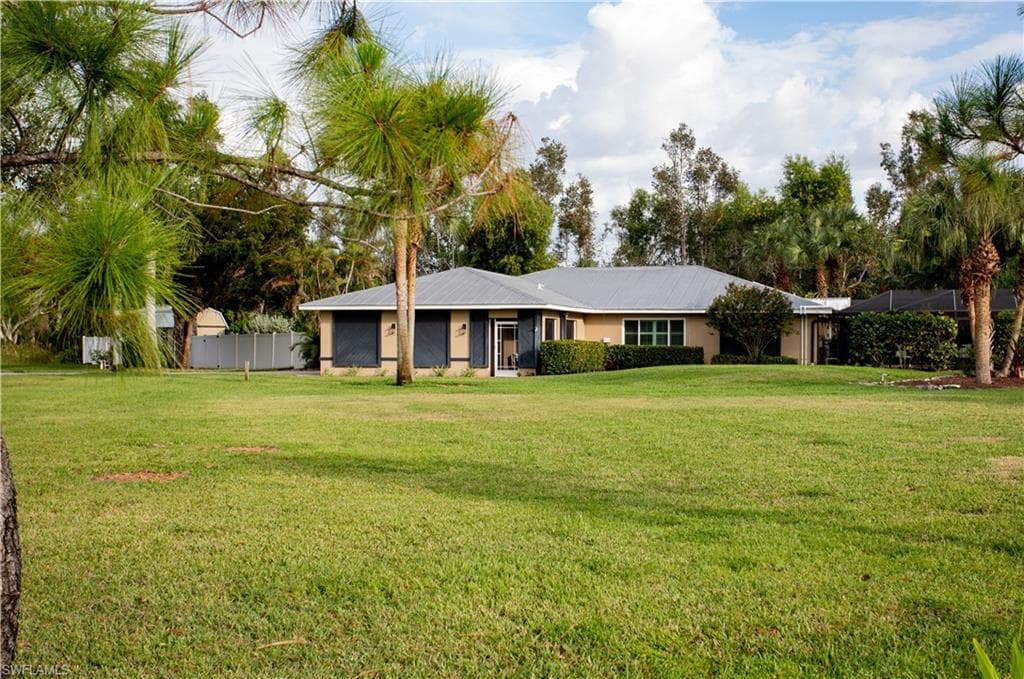 15691 Briarcliff LN FORT MYERS, FL 33912