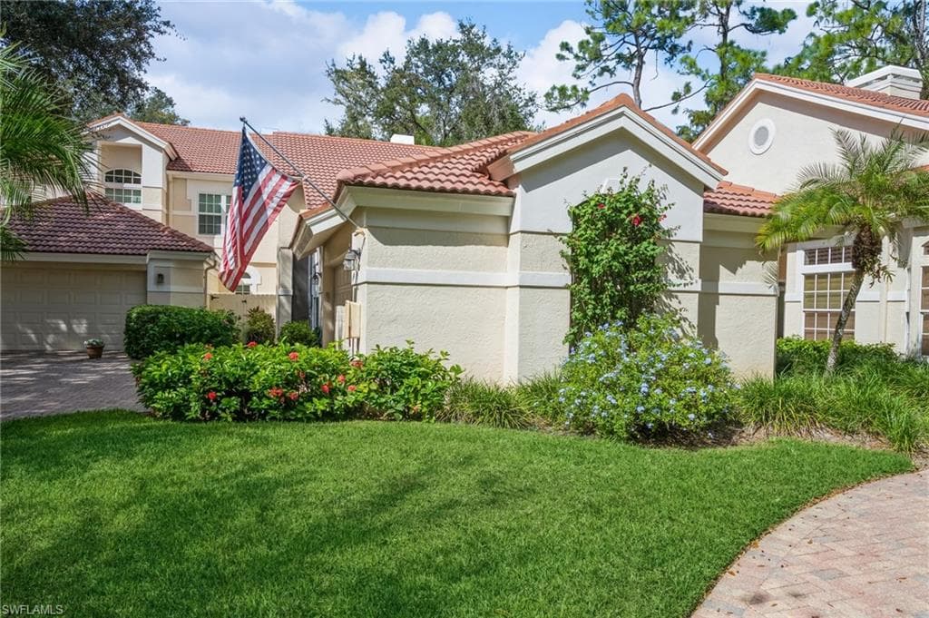 103 Amblewood LN 1-103 NAPLES, FL 34105