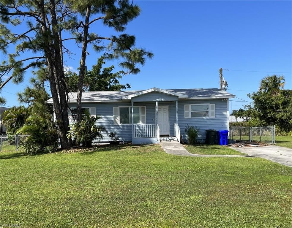 2370 Barden ST FORT MYERS, FL 33916