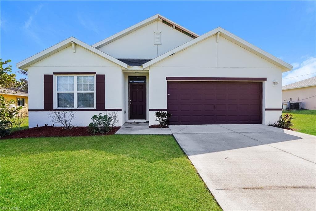 1631 10th PL CAPE CORAL, FL 33991