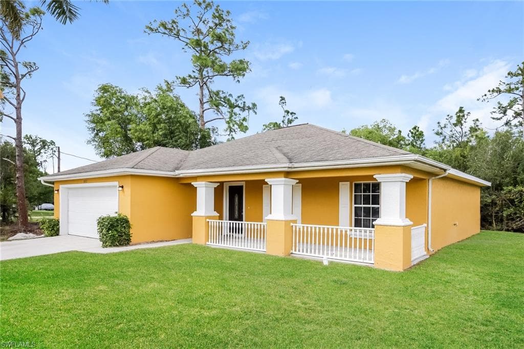 3812 14th ST W LEHIGH ACRES, FL 33971