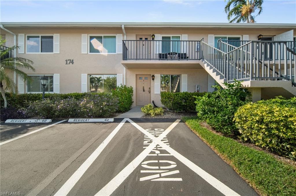 174 Palm DR 3073 NAPLES, FL 34112