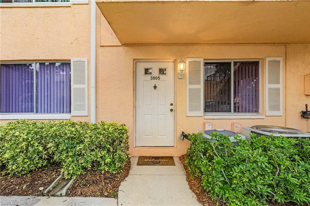 3805 Snowflake LN 1103 NAPLES, FL 34112