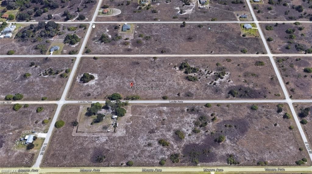 1716 Louis AVE LEHIGH ACRES, FL 33972