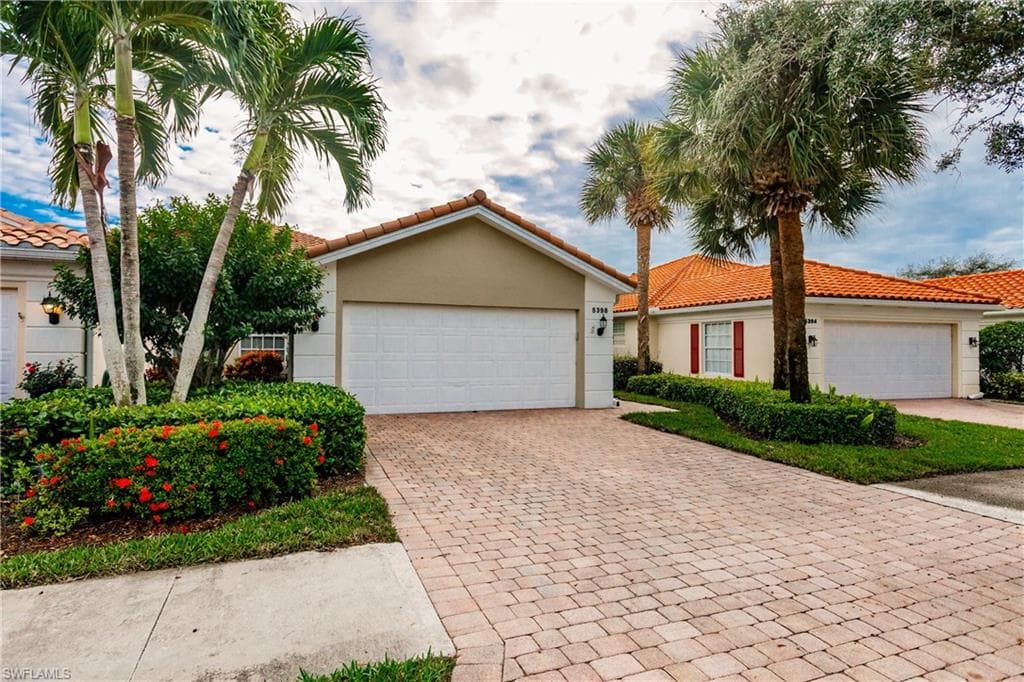 5398 Guadeloupe WAY NAPLES, FL 34119