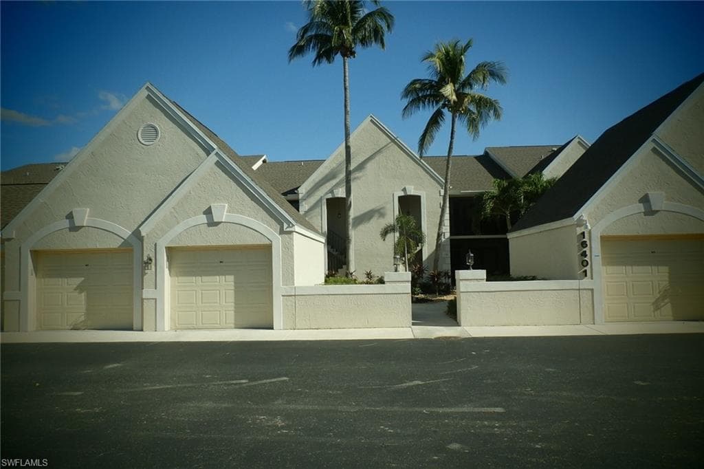 16401 Kelly Woods DR 140 FORT MYERS, FL 33908