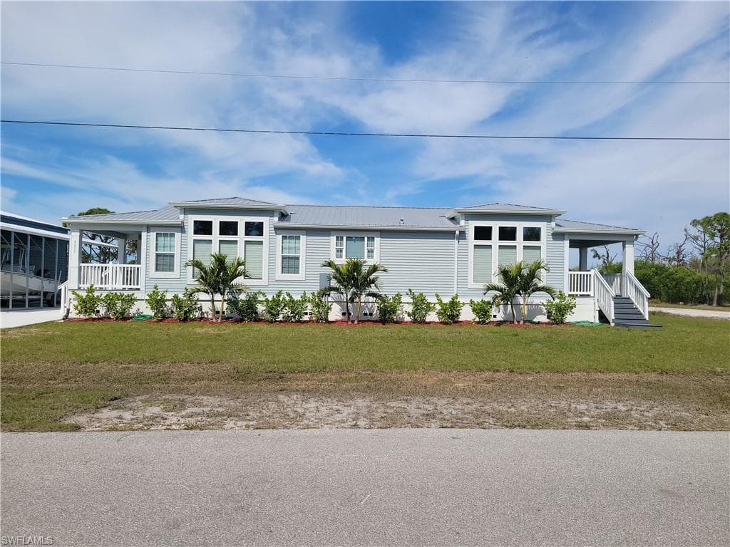 8697 Yukon CT ST. JAMES CITY, FL 33956