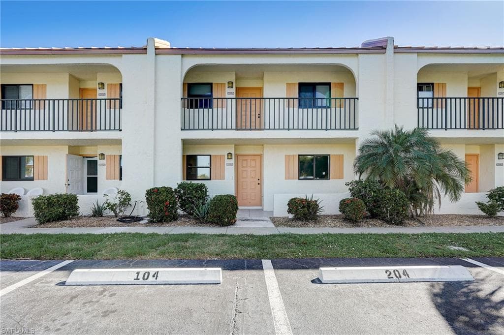 16320 Dublin CIR 104 FORT MYERS, FL 33908