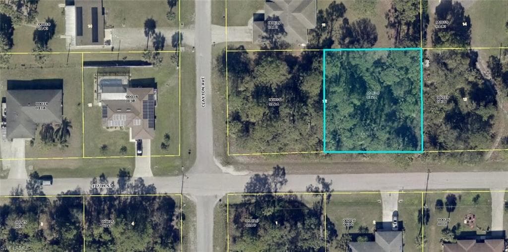 203 E 7th ST LEHIGH ACRES, FL 33972