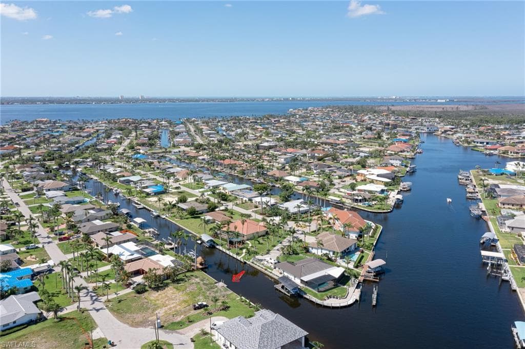 5218 Skylark CT CAPE CORAL, FL 33904