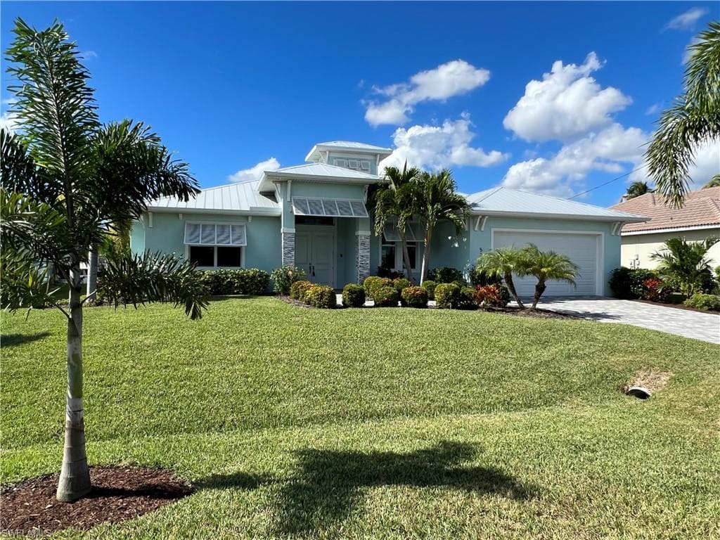 5216 SW 8th CT CAPE CORAL, FL 33914