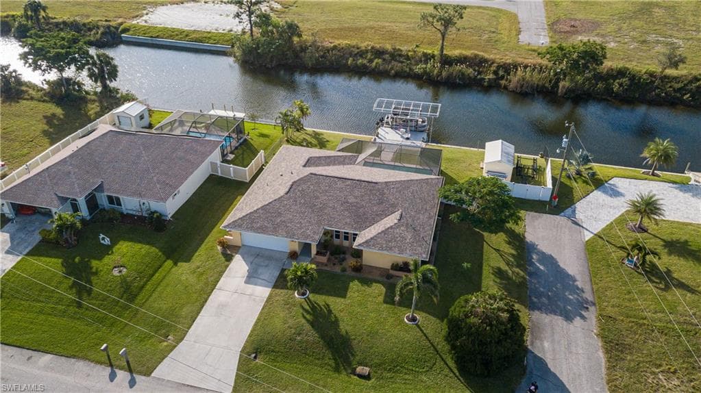 2038 NE 27th TER CAPE CORAL, FL 33909