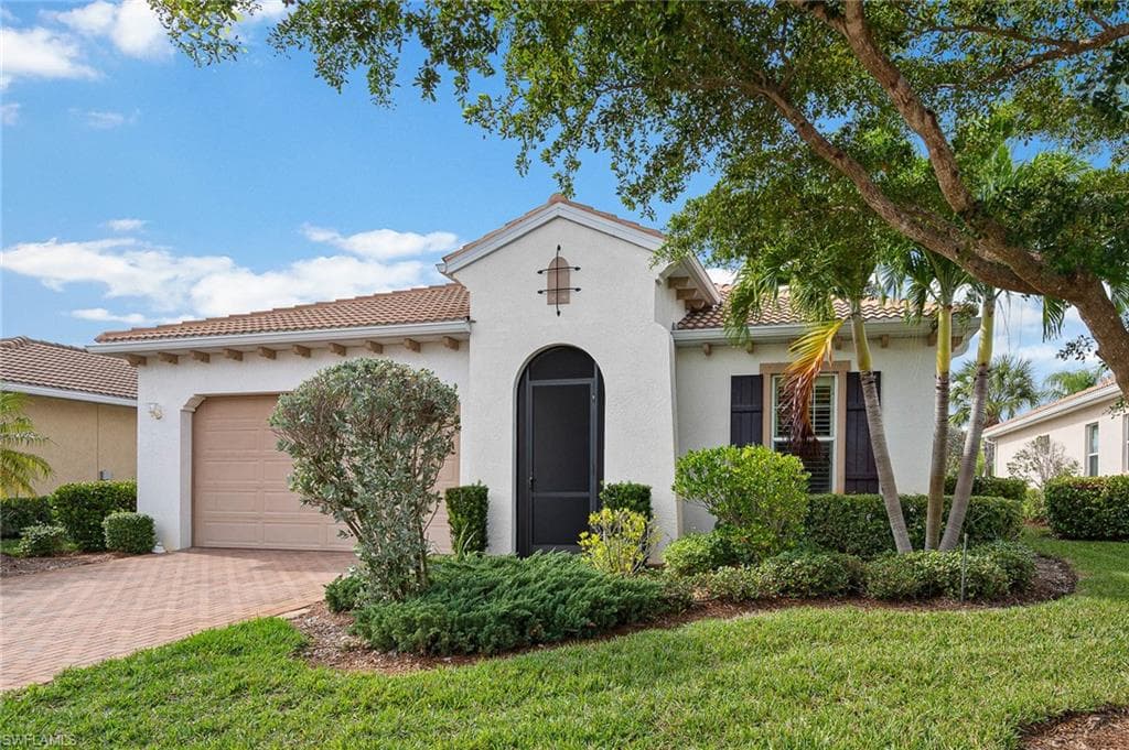 10623 Carena CIR FORT MYERS, FL 33913