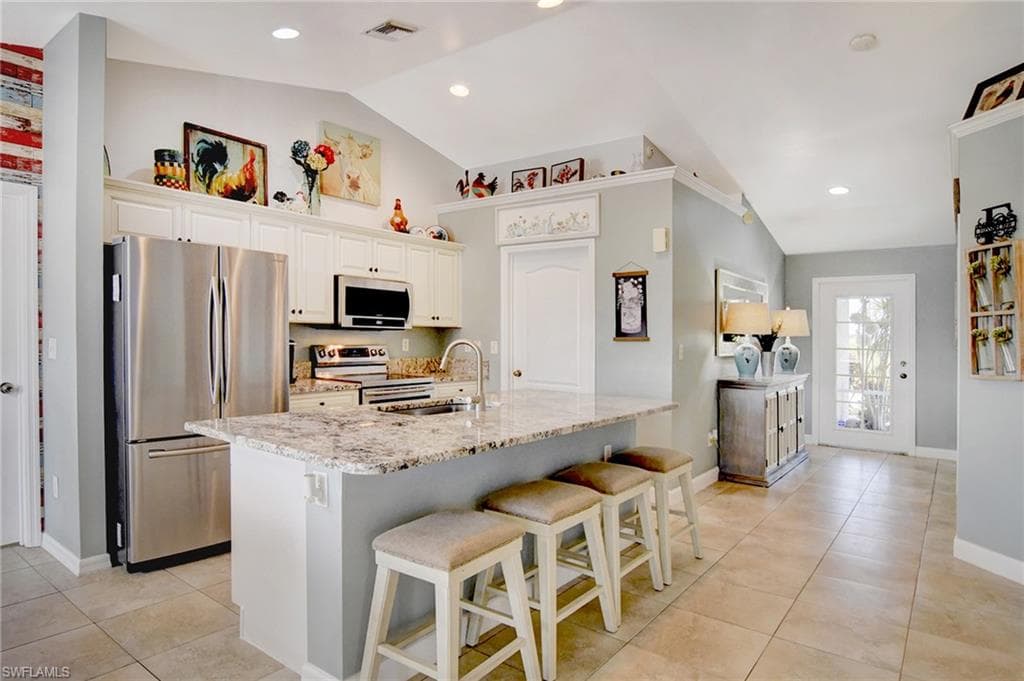 3808 NW 39th ST CAPE CORAL, FL 33993
