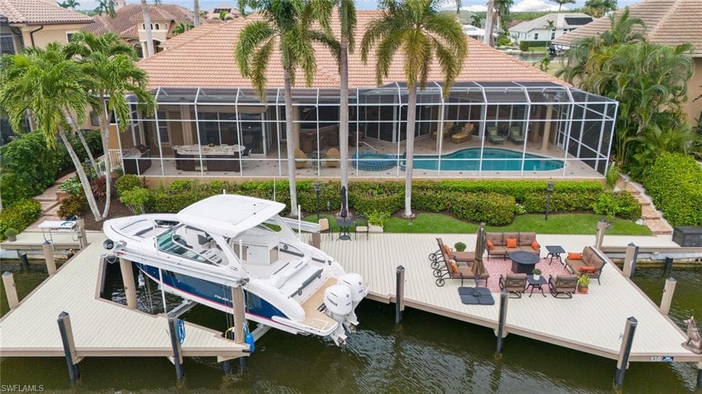 136 Hollyhock CT MARCO ISLAND, FL 34145