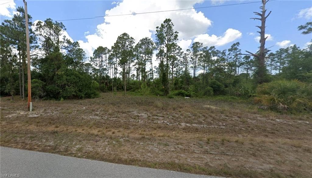 944 Alcalde ST E LEHIGH ACRES, FL 33974