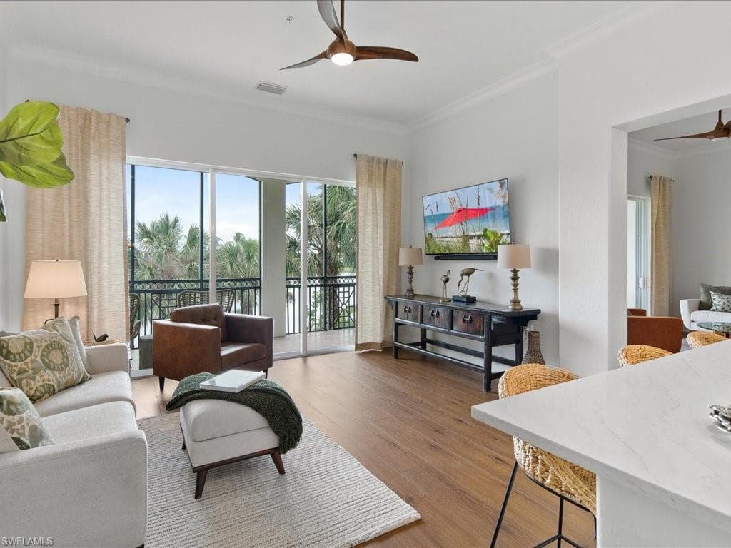 3093 Aviamar CIR 7-203 NAPLES, FL 34114