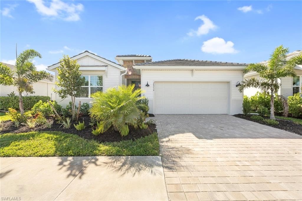 28234 Seasons Tide AVE BONITA SPRINGS, FL 34135
