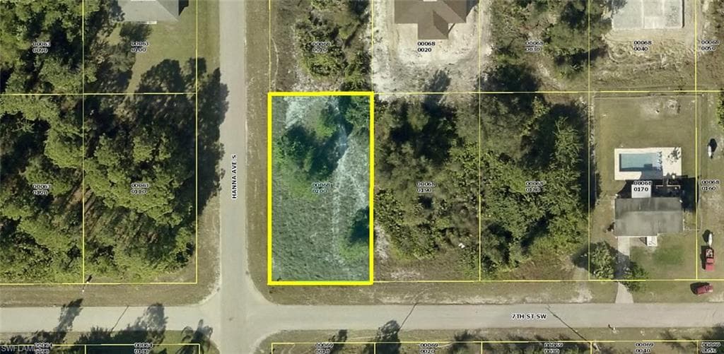 2726 7th ST SW LEHIGH ACRES, FL 33976