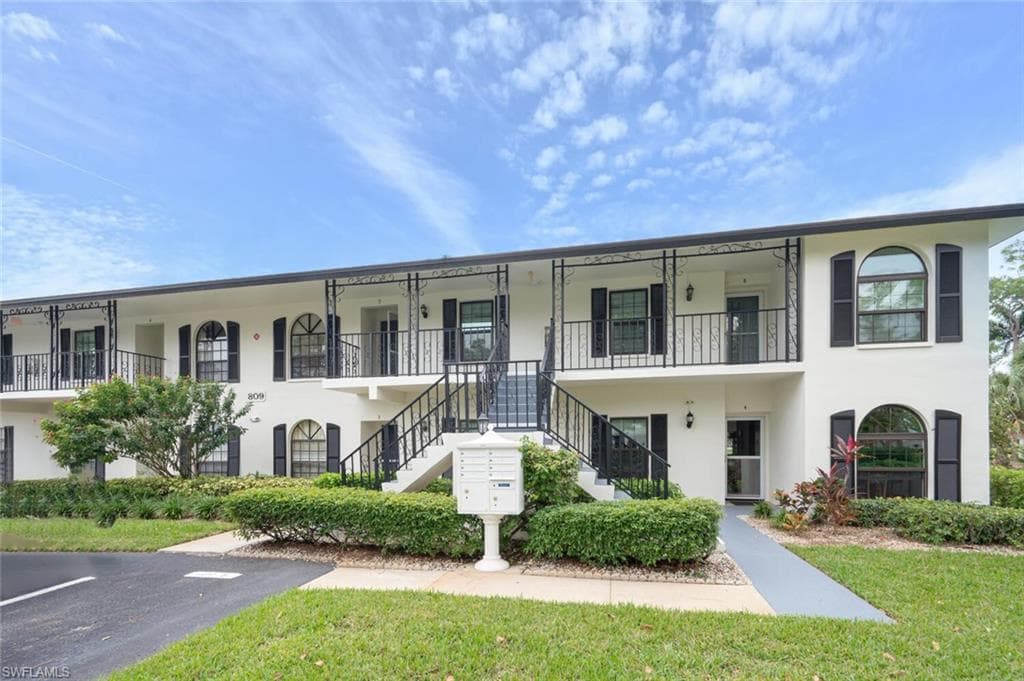 809 Augusta BLVD 7 NAPLES, FL 34113