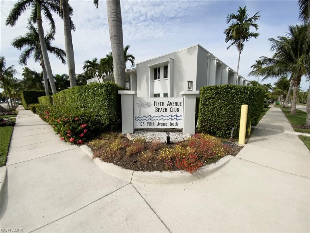 175 5th AVE S 13 (204) NAPLES, FL 34102