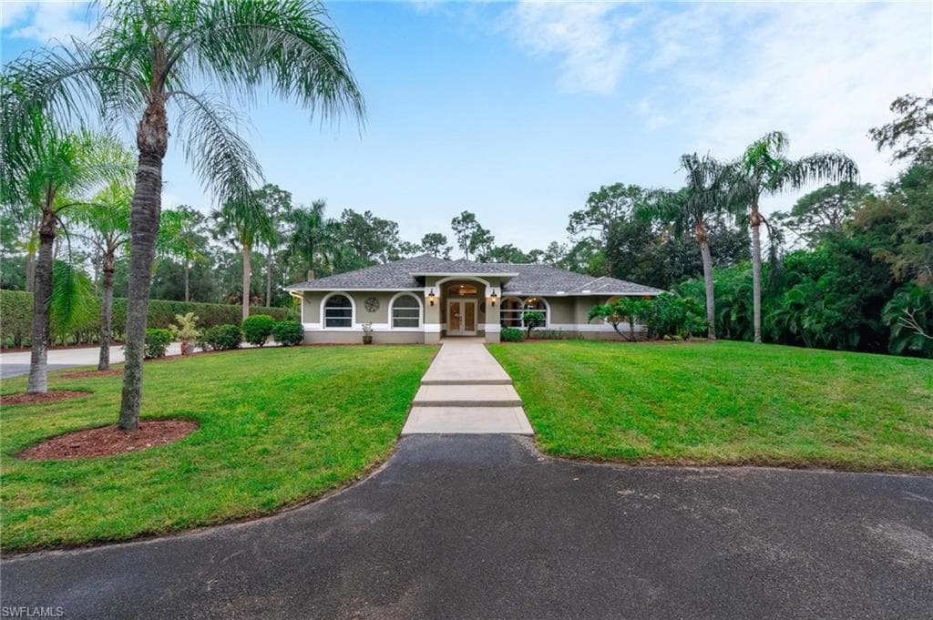 6160 Copper Leaf LN NAPLES, FL 34116