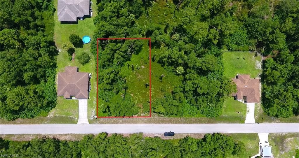 363 Selkirk AVE LEHIGH ACRES, FL 33974