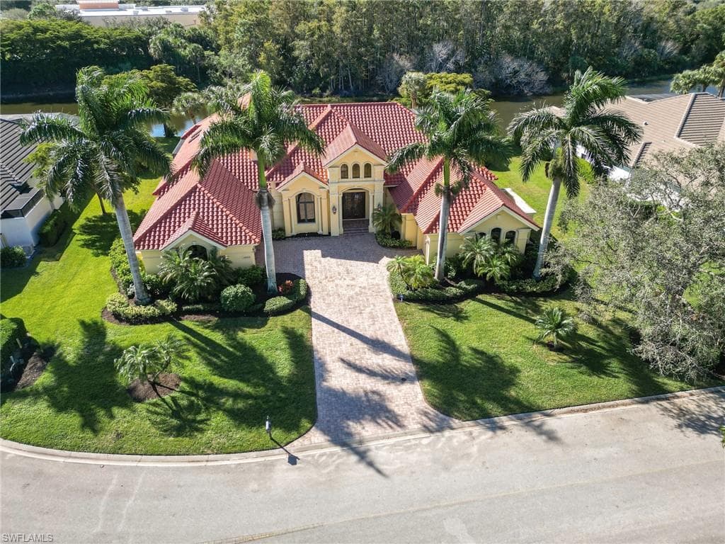 10105 Magnolia BEND ESTERO, FL 34135
