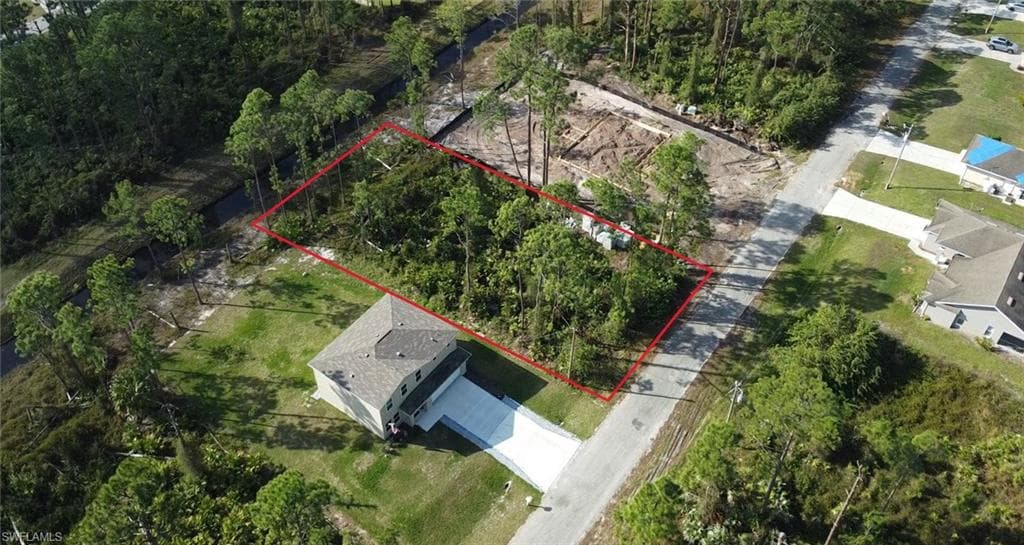 718 Foxtail ST E LEHIGH ACRES, FL 33974
