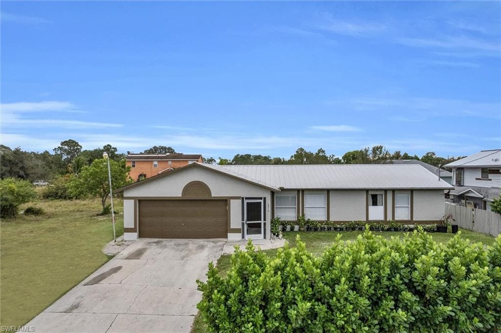 5313 Lee ST LEHIGH ACRES, FL 33971