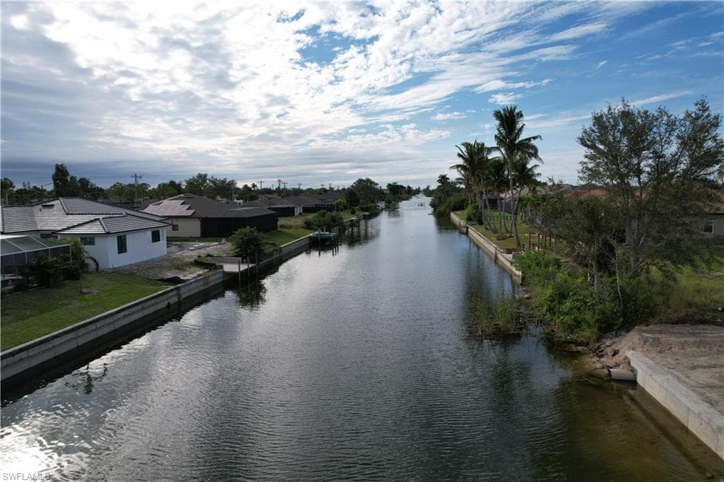 234 31st TER CAPE CORAL, FL 33914
