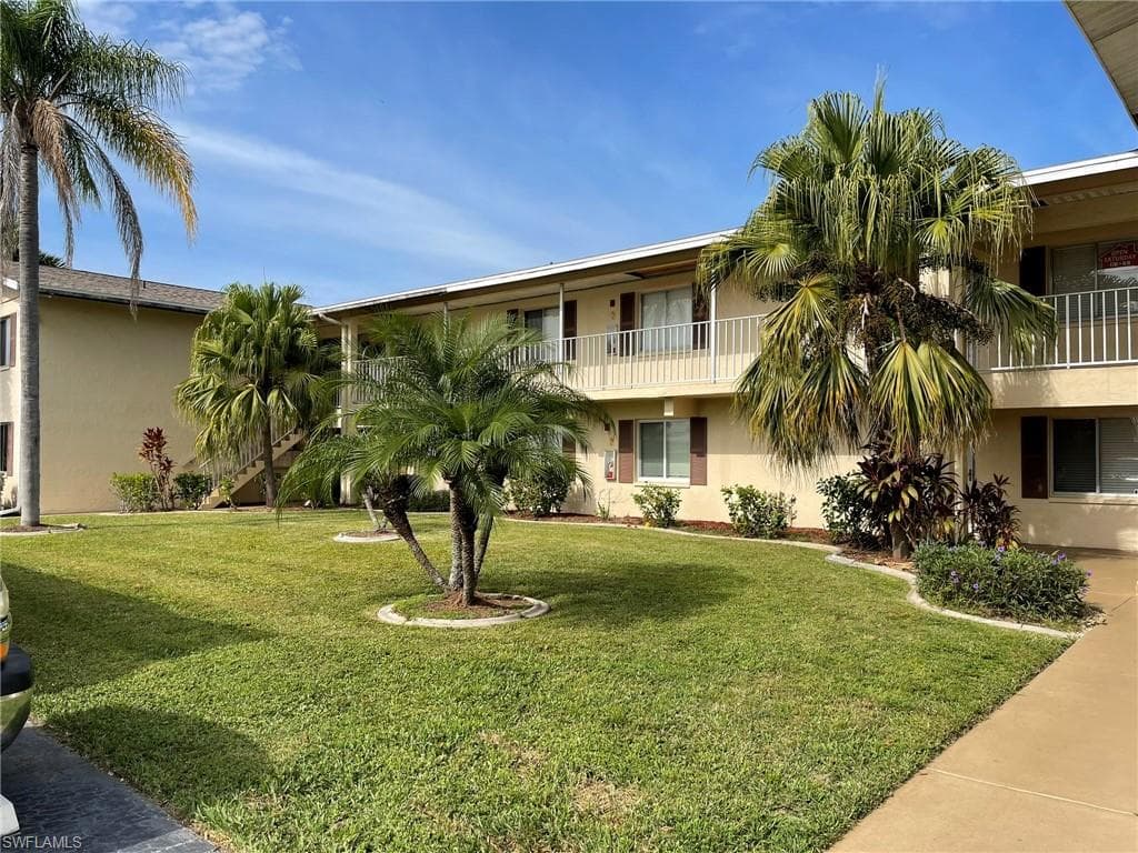 1100 Pondella RD 302 CAPE CORAL, FL 33909