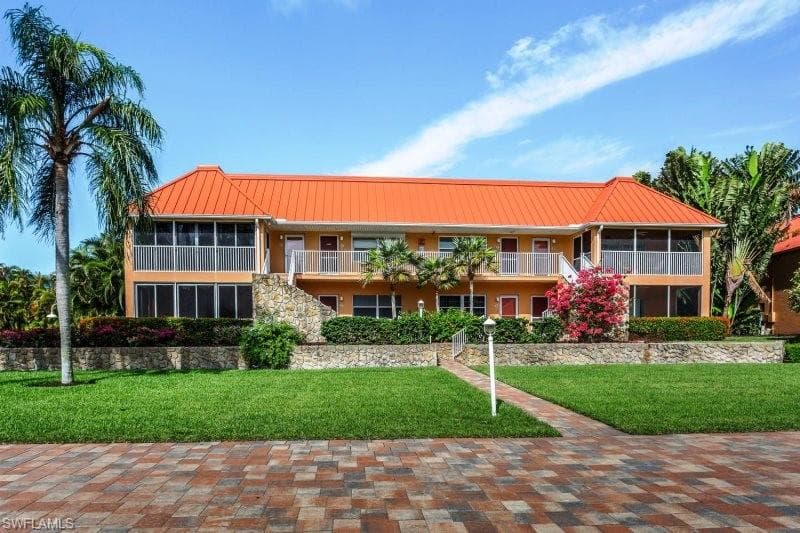 805 E Gulf DR 3E SANIBEL, FL 33957