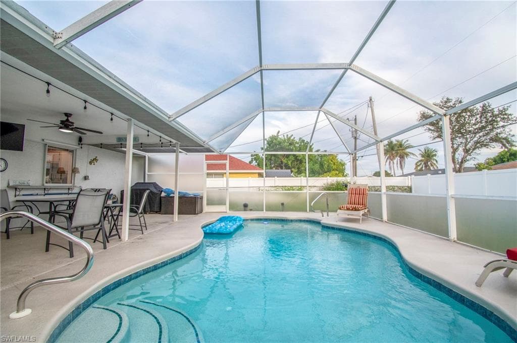 1410 SE 34th ST CAPE CORAL, FL 33904