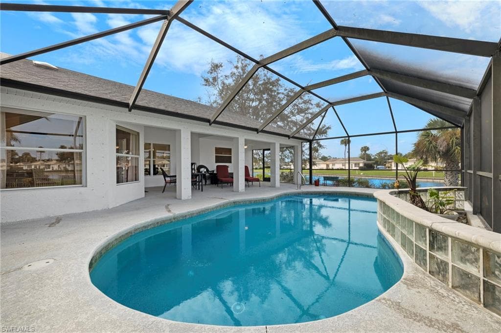 2403 Bay PLZ LEHIGH ACRES, FL 33936