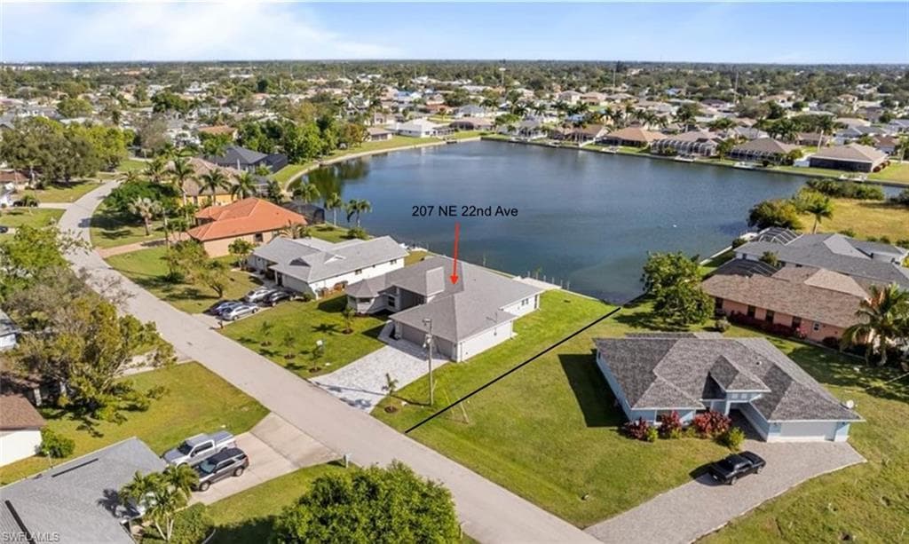 207 NE 22nd AVE CAPE CORAL, FL 33909