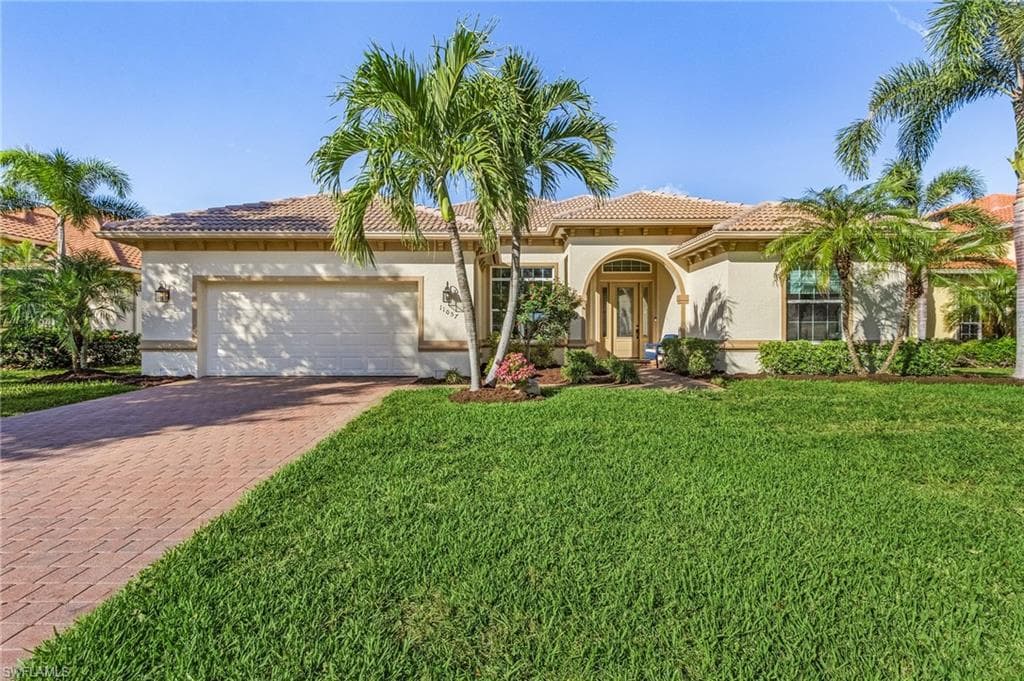 11057 Sea Tropic LN FORT MYERS, FL 33908